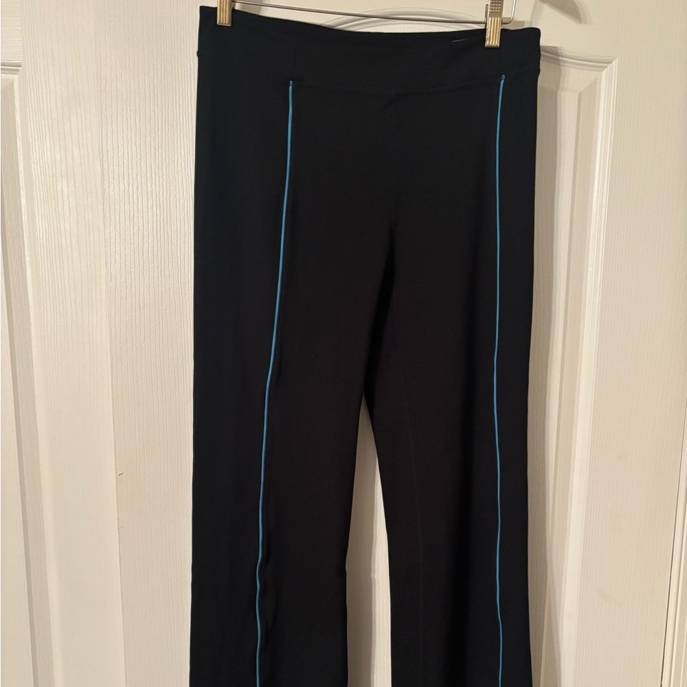 Vintage NWT Adrienne Vittadini Black Workout Pants with Blue Pinstripe Accent
